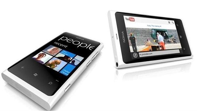 El Nokia Lumia 800 se queda en blanco