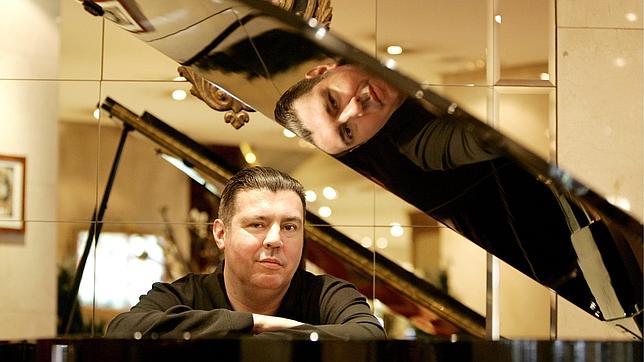 Bernardo Bonezzi: «Siempre me ha gustado crear atmósferas con la música»