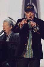 Adele triunfa en los Grammy 2012