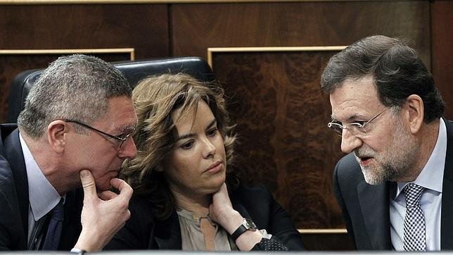 El Gobierno insiste en que pondrá límites a los sueldos de los cargos electos públicos