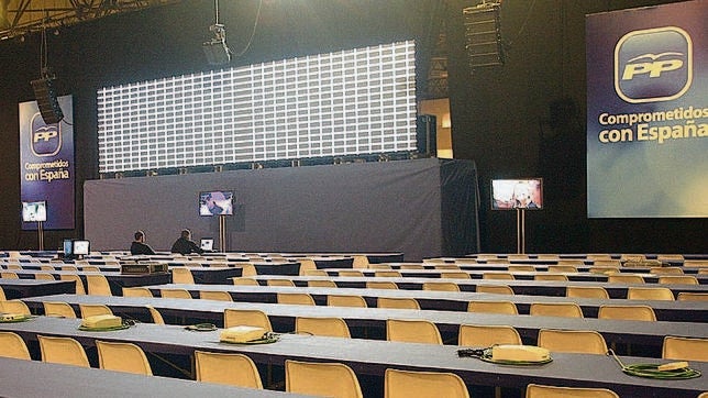 Santamaría entra en la dirección del PP y Pons no será portavoz