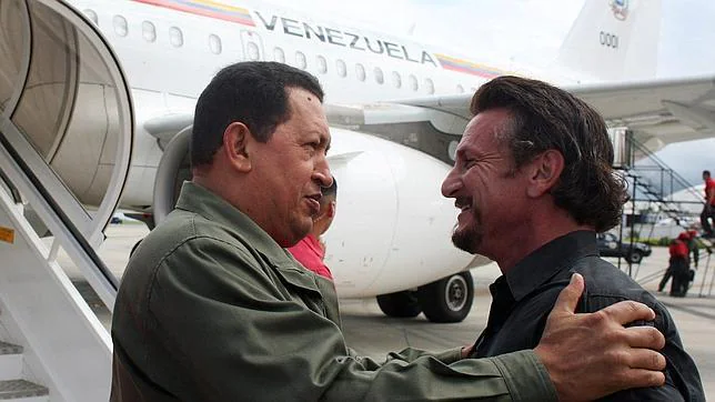 Sean Penn invita a Chávez a cantar en un concierto para la reconstrucción de Haití