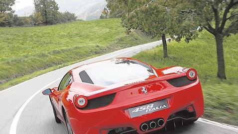 Ferrari es más rápido que la crisis