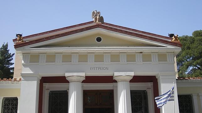 Dimite el ministro de Cultura griego tras un asalto armado al Museo Olimpia