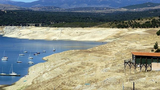 La ausencia de lluvias acosa a los embalses de la Comunidad