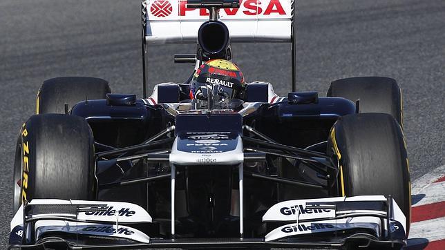 Pastor Maldonado lleva al Williams al primer puesto en Montmeló
