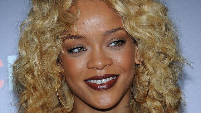 Rihanna compra «low cost»