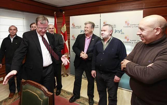 La Junta flexibilizará la caza para mejorar el control del lobo