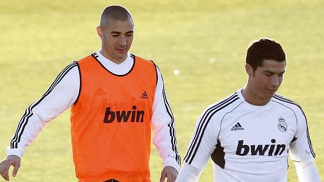 Benzema reparece ante el Betis