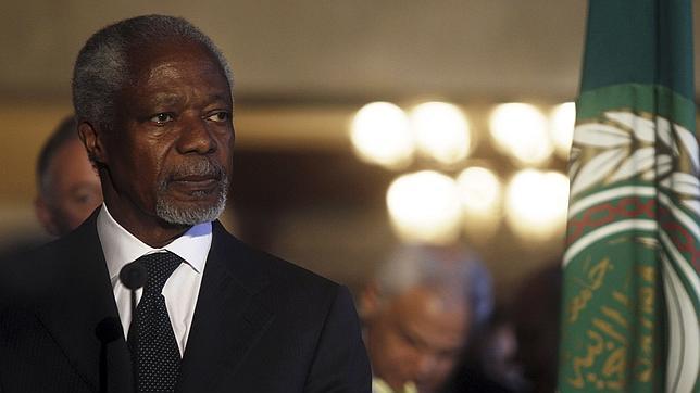 Kofi Annan se reúne hoy en Siria con el presidente Al Asad para pedir un alto el fuego