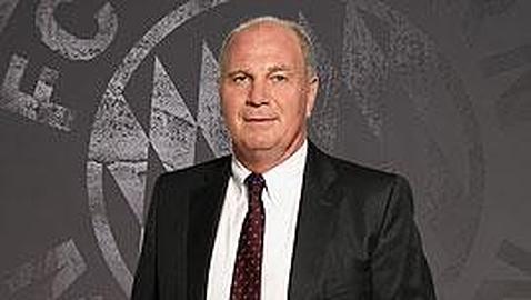 Hoeness: «Damos millones para que salgan de la mierda y sus clubes se eximen de pagar»