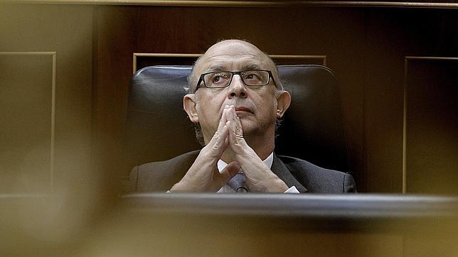 Dónde meter la tijera y arañar 20.000 millones para ajustar el déficit