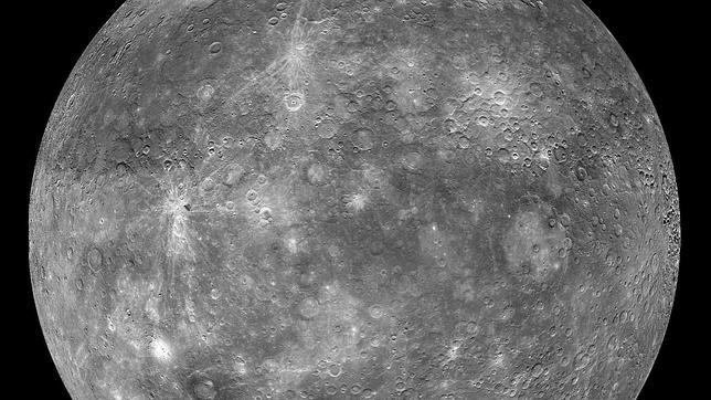 Cráteres profundos en Mercurio podrían mantener agua helada