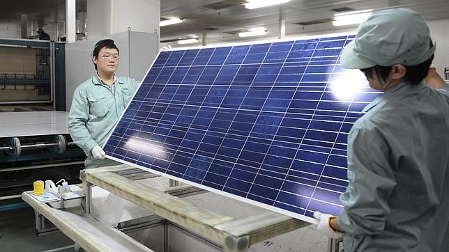 EE.UU. impondrá aranceles a los paneles solares chinos