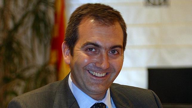 Un alto cargo de la Diputación y otro del Govern, entre los cinco detenidos en Barcelona por el caso Campeón