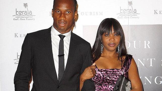 El Shanghai Shenhua seduce a la esposa de Drogba