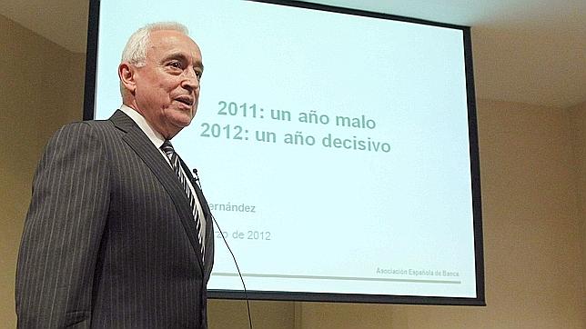 La AEB critica las ayudas públicas en la reestructuración de las cajas