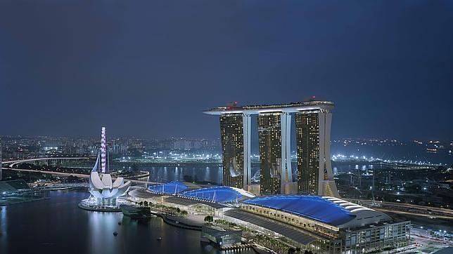 Montoro deja abierta la posibilidad de cambiar la legislación para albergar Eurovegas