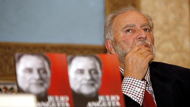 Julio Anguita exigiría una investigación de los ERE para apoyar al PSOE en Andalucía