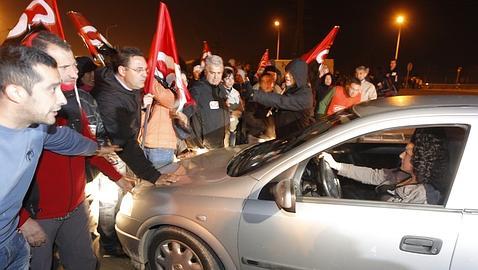 Mercavalencia cerrado y Ford sin producir