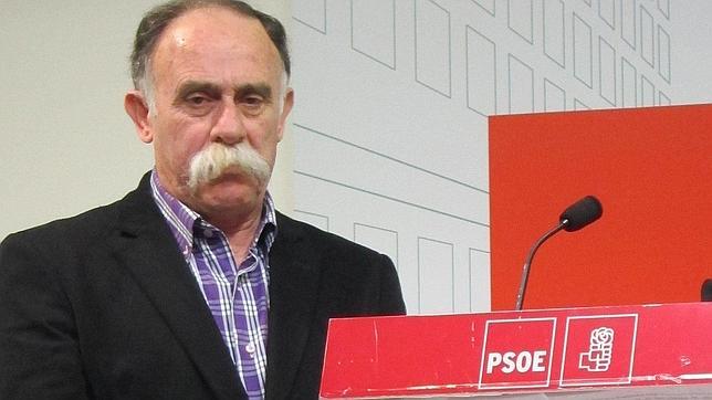 Un diputado del PSOE renuncia a su acta en el Congreso por no considerarse «útil»