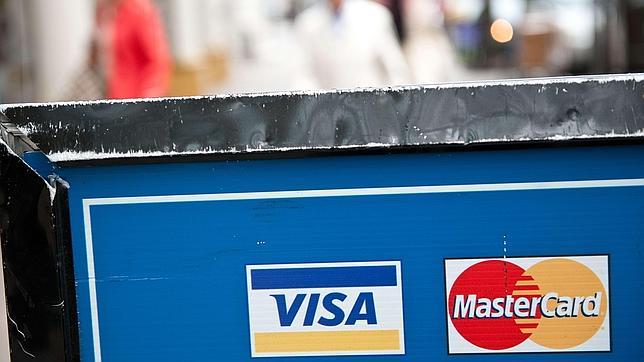 Visa y Master Card alertan de una violación de seguridad a sus tarjetas en EEUU