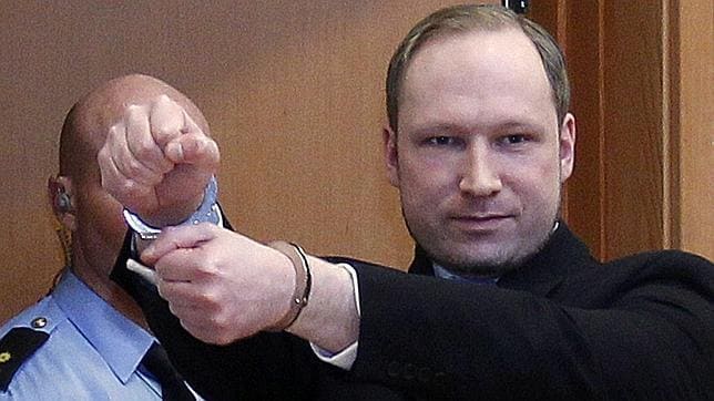 Breivik pide por carta que no lo envíen al psiquiátrico: «Sería la humillación definitiva»