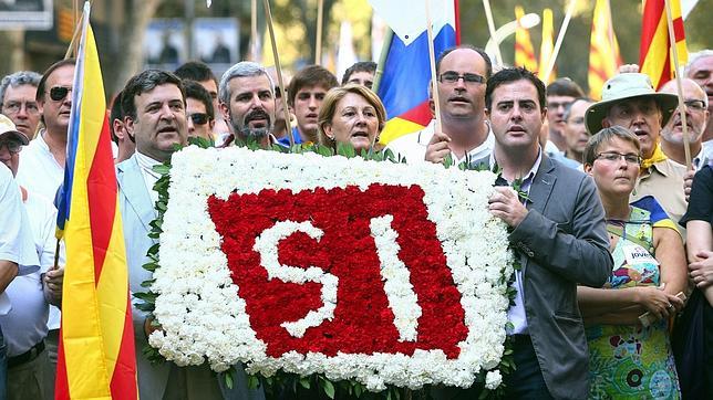 SI insta a Mas a aparcar el pacto fiscal y apostar por la independencia