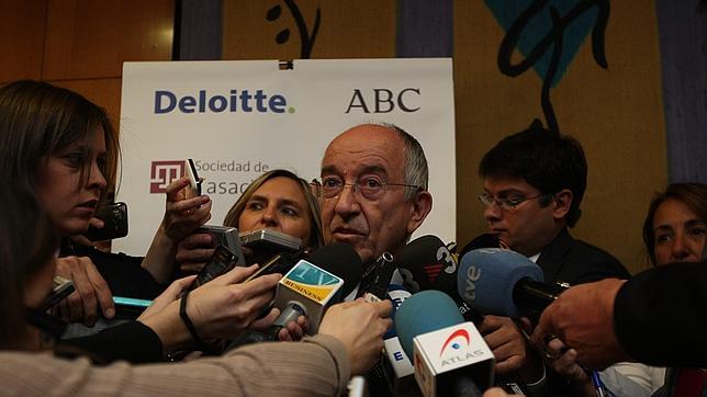 CECA: «Los nuevos grupos de cajas no deben abandonar su dimensión social»