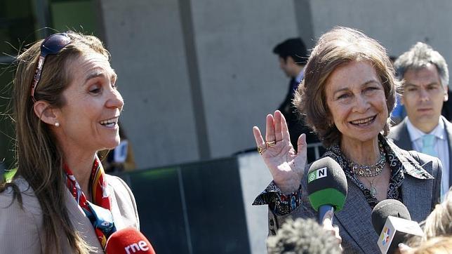 El hijo de la Infanta Elena mejora, pero seguirá ingresado unos días