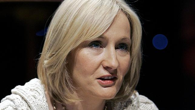 El nuevo libro de J. K. Rowling se llamará «The Casual Vacancy» y saldrá a la venta en septiembre