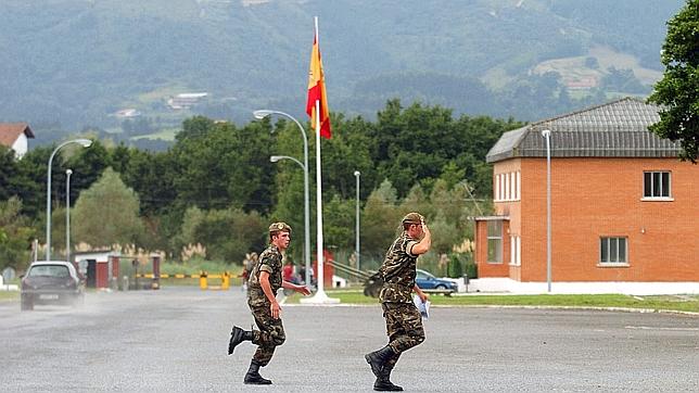 El Ejército de Tierra restringe las comidas en los cuarteles