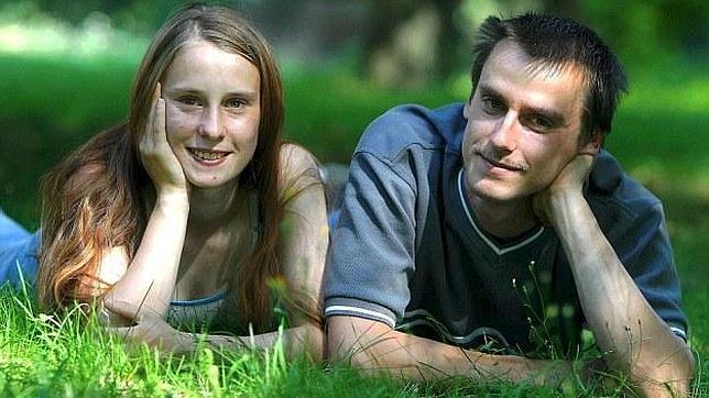 Niegan el derecho a incesto de dos hermanos alemanes con cuatro hijos