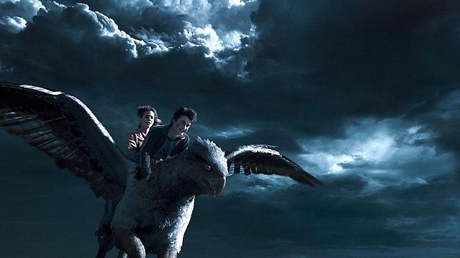 Los fans podrán ajustar cuentas con Harry Potter en internet