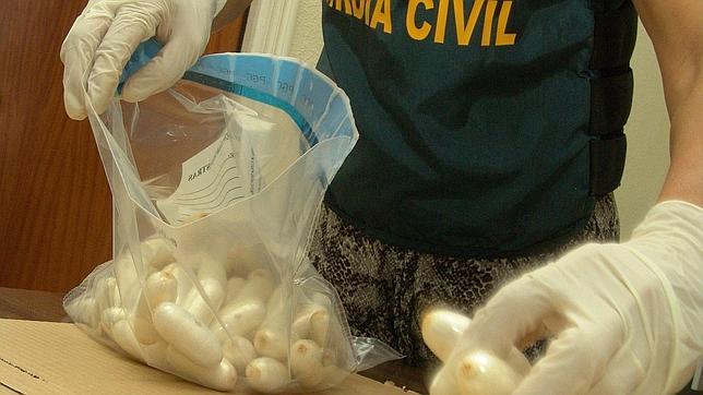 Unos turistas encuentran 22 Kilos de cocaína en una playa de Tarragona