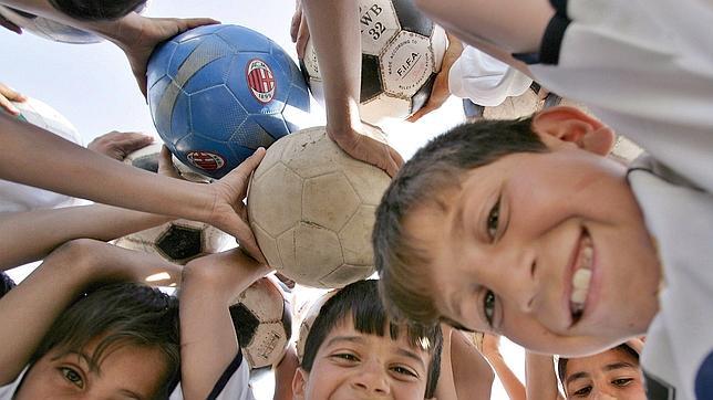 Los niños que practican deporte sacan mejores notas