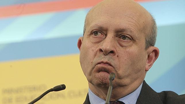 Seis medidas para ahorrar 3.000 millones en Educación