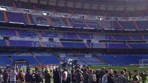 Homenaje a Juanito frente al Bayern