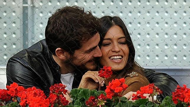 Sara Carbonero desmiente su inminente boda con Iker Casillas