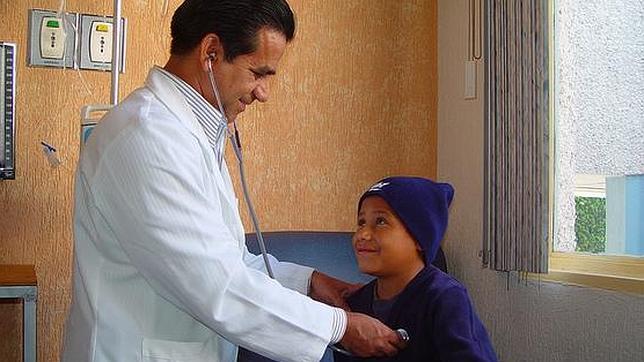 Una religiosa lidera una campaña para que los «sin papeles» tengan tarjeta sanitaria