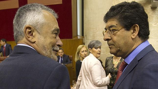 Griñán pacta la entrada de Valderas, Rodríguez y Cortés en la Junta de Andalucía