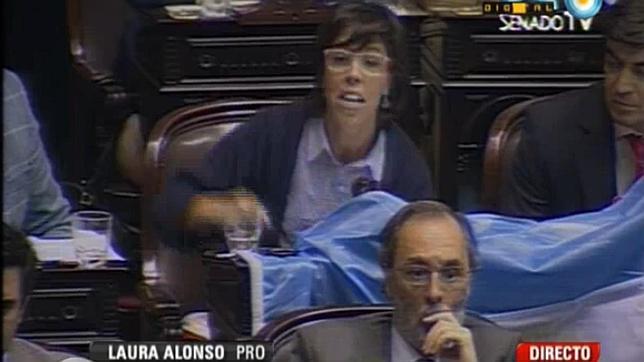 La diputada abucheada por criticar la expropiación de YPF: «España y Argentina no pueden enemistarse»