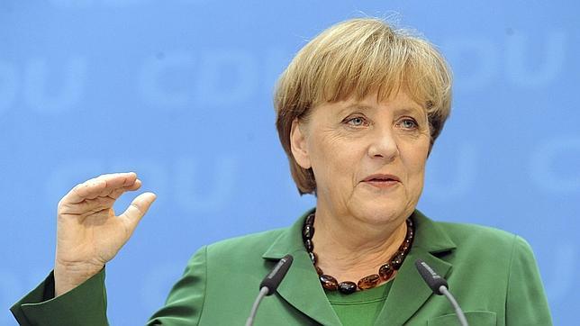 Merkel saluda la llegada de Hollande pero advierte que el pacto fiscal es inngociable