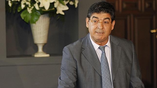 Diego Valderas: «Los países periféricos trabajamos para que Alemania viva a tutiplén»