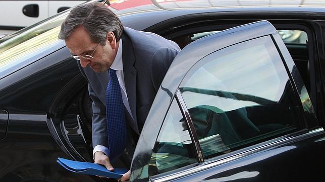 Grecia vuelve a asomarse al abismo