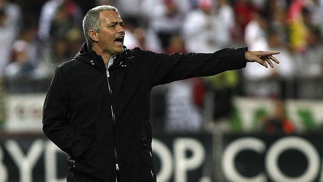 Mourinho «rompe» el fútbol español