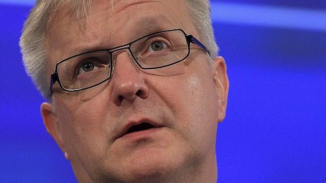 Francia disparará su déficit en 2013 hasta un 4,2%, muy lejos del objetivo europeo