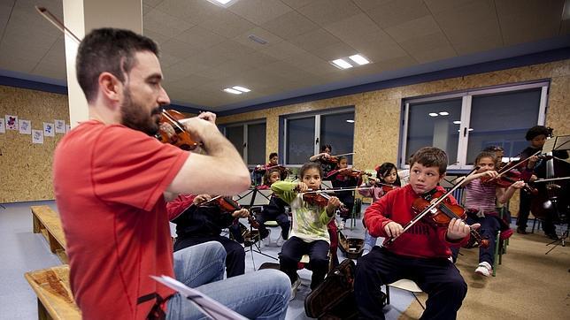 In Crescendo, una orquesta de pequeños maestros