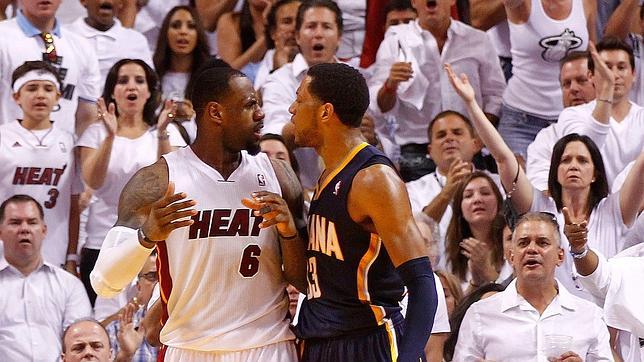 Indiana empata con Miami y San Antonio arranca con ventaja contra los Clippers