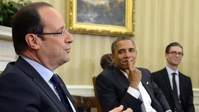 Hollande ve «deseable» el rescate de los bancos españoles